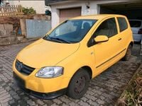 Gebraucht VW Fox 54 PS (39 kW) 2005 Gelb Kleinwagen