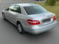 Gebraucht Mercedes E220 170 PS (125 kW) 2010 Silber Limousine
