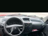 Gebraucht Peugeot Partner 75 PS (55 kW) 2002 Rot Van / Kleinbus