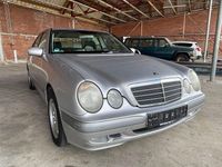 Gebraucht Mercedes E240 170 PS (125 kW) 2000 Silber Limousine