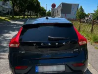 Gebraucht Volvo V40 Momentum 120 PS (88 kW) 2017 Blau Limousine