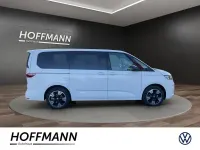 Gebraucht VW Multivan Life 150 PS (110 kW) 2025 Weiß Van / Kleinbus