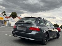 Gebraucht BMW 520 215 PS (158 kW) 2009 Grau Kombi