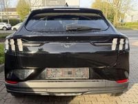 Gebraucht Ford Mustang Mach-E Basis 197 kW (269 PS) 2022 Iridiumschwarz metallic SUV