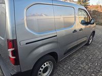 Gebraucht Opel Combo Edition 131 PS (96 kW) 2020 Silber Van / Kleinbus