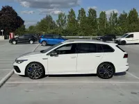 Gebraucht VW Golf VIII R 320 PS (235 kW) 2024 Weiß Kombi