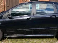 Gebraucht Mercedes B160 95 PS (69 kW) 2011 Schwarz Kleinwagen