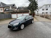 Gebraucht Opel Astra Active 140 PS (102 kW) 2013 Grün Kombi