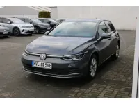 Gebraucht VW Golf VIII Style 150 PS (110 kW) 2022 Delfingrau metallic Limousine