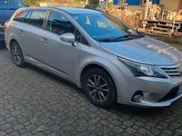 Gebraucht Toyota Avensis Multidrive S 147 PS (108 kW) 2013 Silber Kombi