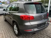 Gebraucht VW Tiguan Trendline 122 PS (89 kW) 2015 Grau SUV