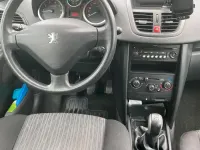 Gebraucht Peugeot 207 95 PS (69 kW) 2009 Grau Kleinwagen
