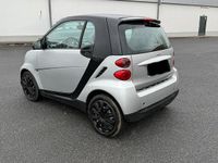 Gebraucht Smart ForTwo Coupé 61 PS (44 kW) 2009 Silber Coupé
