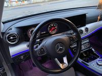 Gebraucht Mercedes E220 Avantgarde 194 PS (142 kW) 2017 Grau Kombi