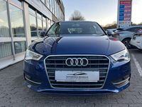 Gebraucht Audi A3 Attraction 122 PS (89 kW) 2013 Blau Limousine