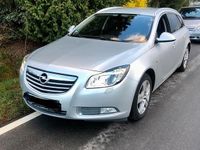 Usado Opel Insignia 160 HP (117 kW) 2011 Cinzento Carrinha