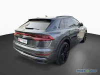 Gebraucht Audi Q8 Ambiente 381 PS (280 kW) 2023 Grau SUV