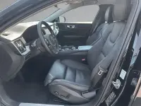 Używany Volvo V60 Plus 455 KM (334 kW) 2025 Czarny Kombi