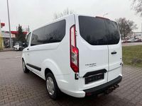 Gebraucht Ford Transit 131 PS (96 kW) 2018 Frozen white Kombi