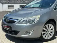 Gebraucht Opel Astra Innovation 101 PS (74 kW) 2011 Silbersee/perl silber (m2) Limousine
