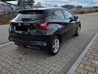 Gebraucht Nissan Micra Acenta 92 PS (67 kW) 2022 Schwarz Kleinwagen