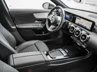 Gebraucht Mercedes A200 Progressive 150 PS (110 kW) 2024 Grau metalliclack mountaingra Limousine