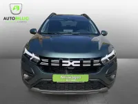 Neu Dacia Jogger Expression 110 PS (80 kW) 2026 Grün Van / Kleinbus