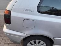 Gebraucht VW Golf III 75 PS (55 kW) 1997 Silber Kleinwagen