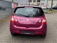 Gebraucht Renault Twingo Initiale Paris 75 PS (55 kW) 2014 Violett Kleinwagen