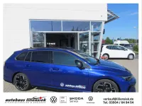 Gebraucht VW Golf VIII R-line 204 PS (150 kW) 2025 Blau Kombi