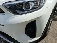 Gebraucht Kia Stonic Spirit 101 PS (74 kW) 2022 Weiß SUV