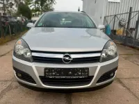 Gebraucht Opel Astra 105 PS (77 kW) 2007 Silber Limousine