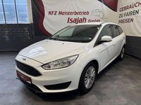 Gebraucht Ford Focus Trend 101 PS (74 kW) 2015 Weiß Limousine