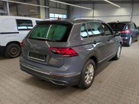 Gebraucht VW Tiguan Active 245 PS (180 kW) 2022 Grau SUV