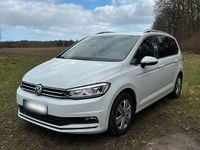 Gebraucht VW Touran Highline 150 PS (110 kW) 2018 Weiß Van / Kleinbus