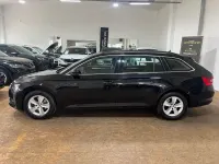 Gebraucht Skoda Superb 150 PS (110 kW) 2022 Schwarz Kombi