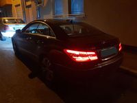 Gebraucht Mercedes E350 292 PS (214 kW) 2011 Schwarz Coupé