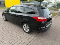 Usado Ford Focus 95 CV (69 kW) 2011 Negro Familiar