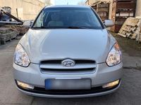 Gebraucht Hyundai Accent 97 PS (71 kW) 2007 Grau Kleinwagen