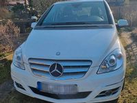 Gebraucht Mercedes B180 75 PS (55 kW) 2011 Weiß Van / Kleinbus
