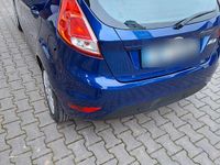 Gebraucht Ford Fiesta Trend 82 PS (60 kW) 2013 Blau Kleinwagen