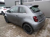 gebraucht Fiat 500e Neuer 500 by Bocelli 2023 42kWh Winter-/Style-Pak.