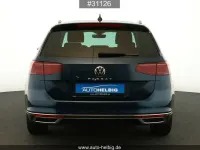 Gebraucht VW Passat Elegance 200 PS (147 kW) 2021 Blau Kombi