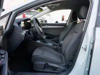 Gebraucht VW Golf VIII R 116 PS (85 kW) 2025 Crystal ice blue metallic Limousine