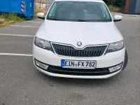 Gebraucht Skoda Rapid 104 PS (76 kW) 2013 Weiß Kleinwagen