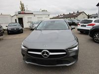 Gebraucht Mercedes CLA200 Shooting Brake 150 PS (110 kW) 2023 Grau Kombi