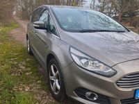 Gebraucht Ford S-MAX Titanium 165 PS (121 kW) 2016 Silber Van / Kleinbus