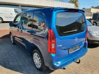 Gebraucht Opel Combo Life Edition 131 PS (96 kW) 2021 Blau Van / Kleinbus