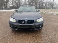 Gebraucht BMW 116 Advantage 115 PS (84 kW) 2018 Grau Kleinwagen