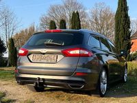 Gebraucht Ford Mondeo Titanium 179 PS (131 kW) 2015 Grau Limousine